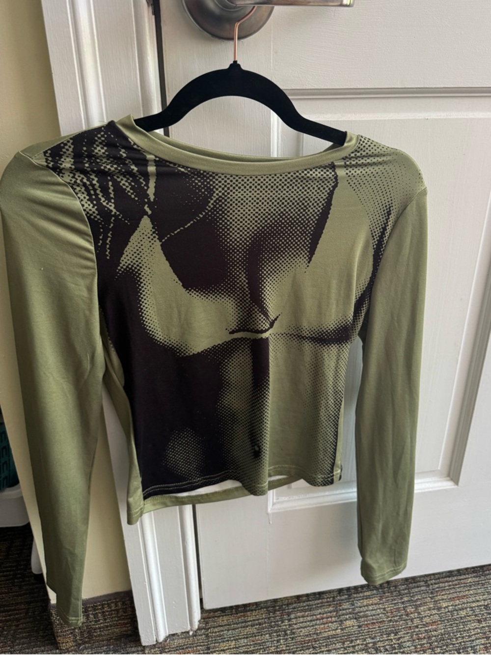 rave going out top